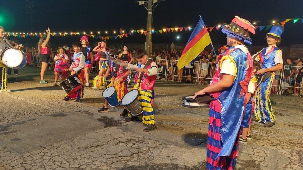 Esta noche continúa el Carnaval de Mi Tandil